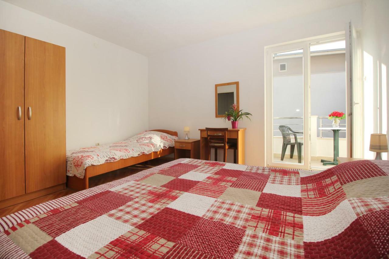 House Vera Baška Voda エクステリア 写真