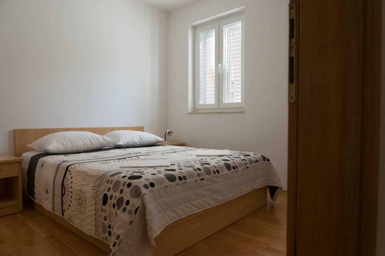 House Vera Baška Voda エクステリア 写真