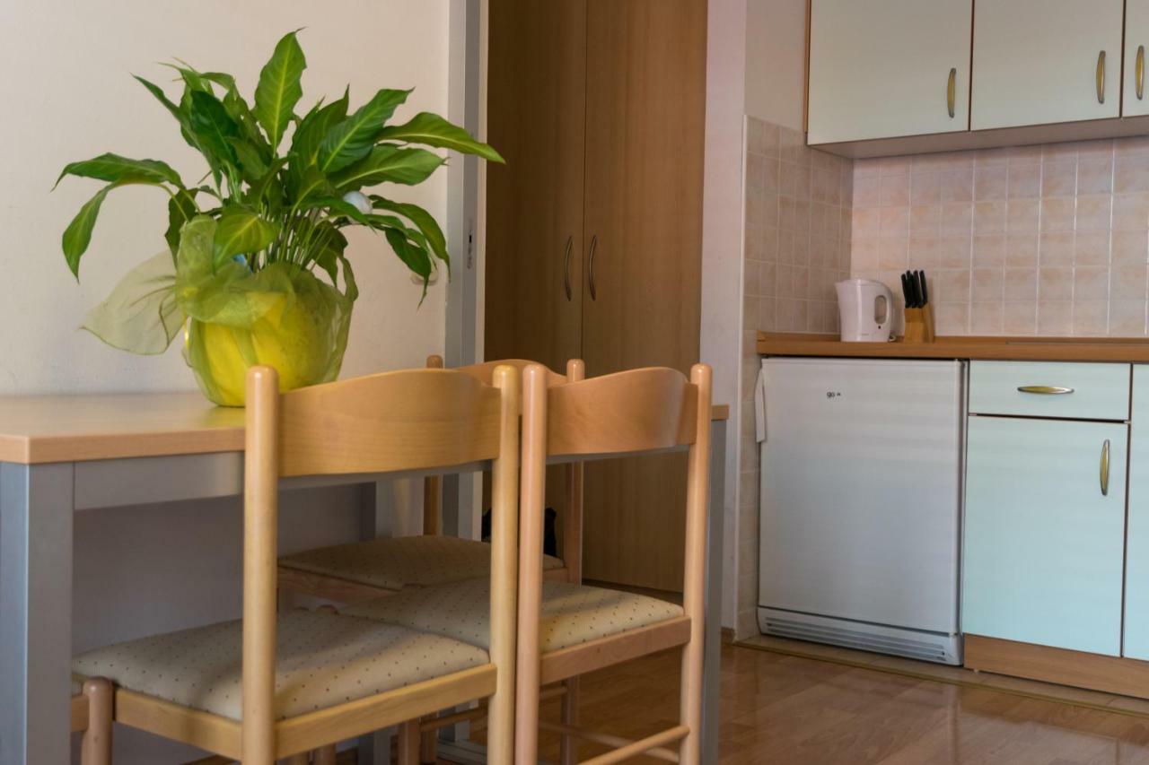 House Vera Baška Voda エクステリア 写真