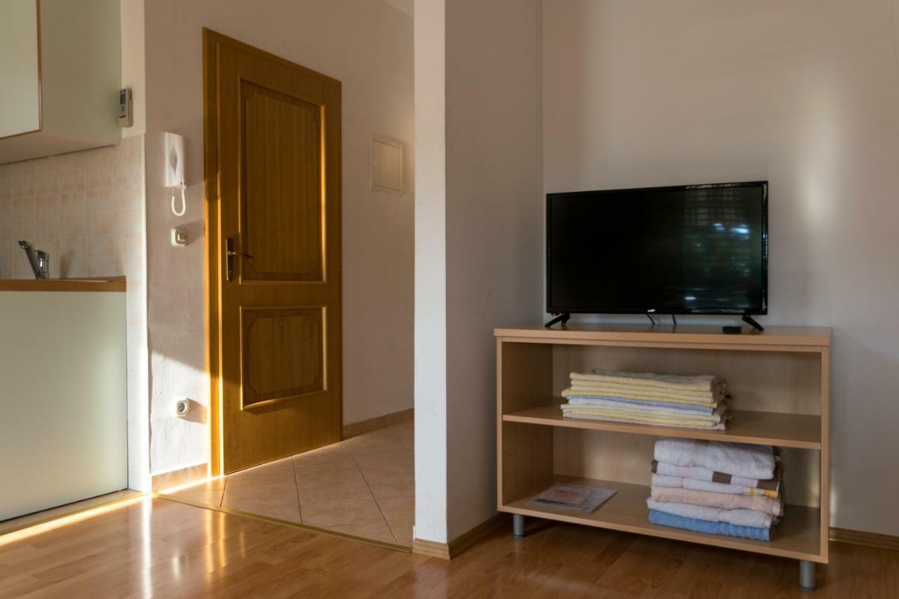 House Vera Baška Voda エクステリア 写真