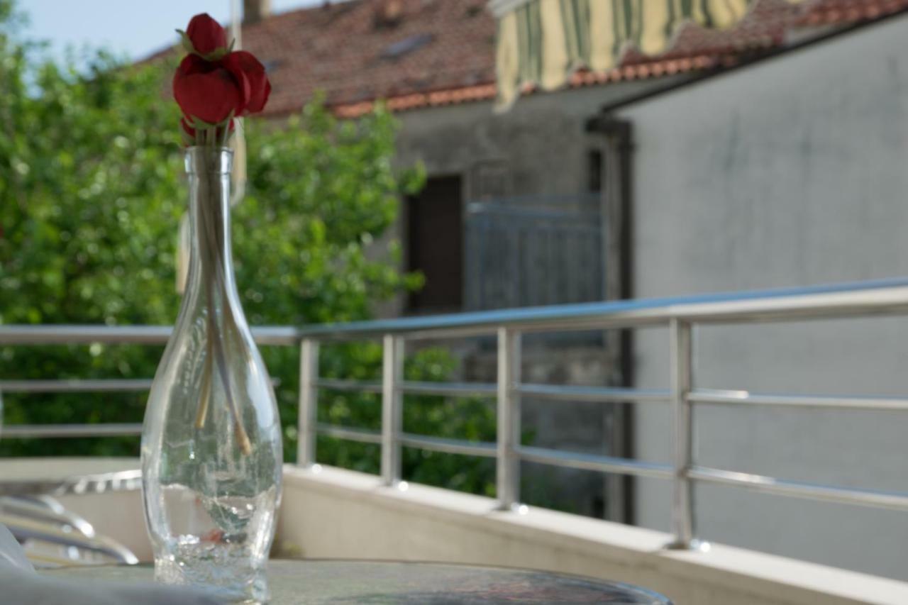 House Vera Baška Voda エクステリア 写真